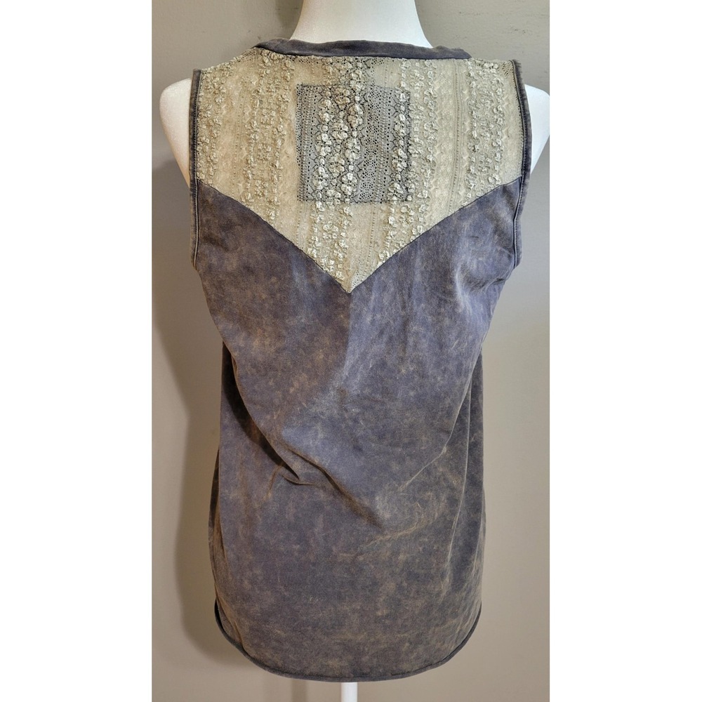 Cowgirl Legend Fringe & Lace Tank - Picture 2 of 6